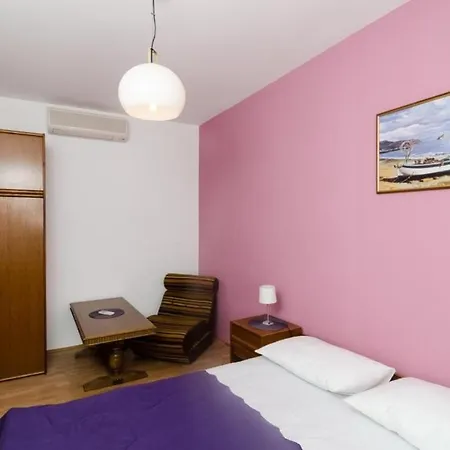 Appartement Moretic - Two-bedroom With Balcony And Sea View