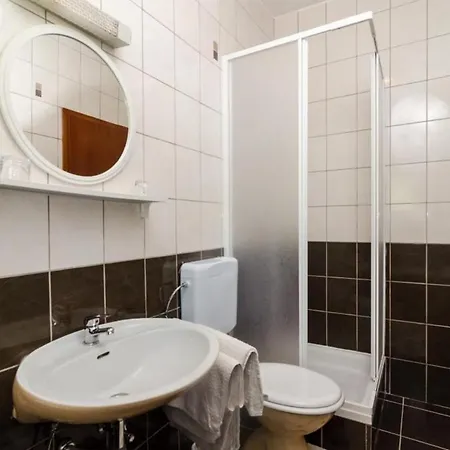 Moretic - Two-bedroom With Balcony And Sea View Apartmán Orasac